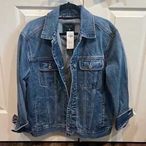Abercrombie & Fitch New with tags Jean Jacket
